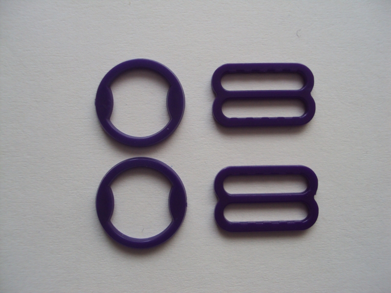 paars plastic set - 2 oogjes & 2 achtjes  -  1.3 cm