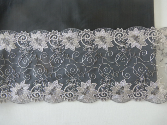 lingeriepakket - special grey flower lace