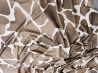 Lycra stof met giraffe print;  1.90 x 1.50