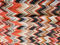 Verticale zigzag viscose stof;  1.80 x 1.40