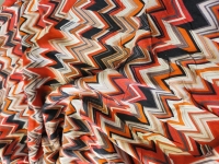 Verticale zigzag viscose stof;  1.80 x 1.40